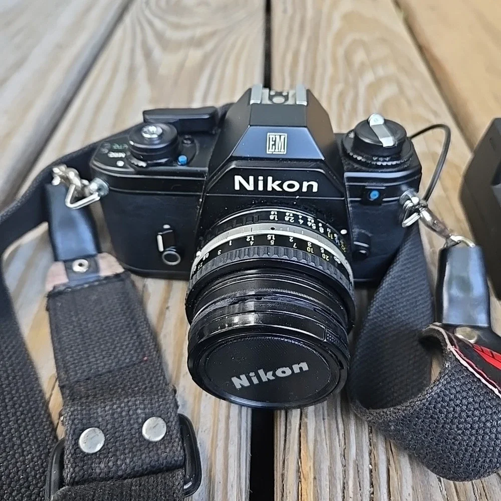 Nikon 📝 description